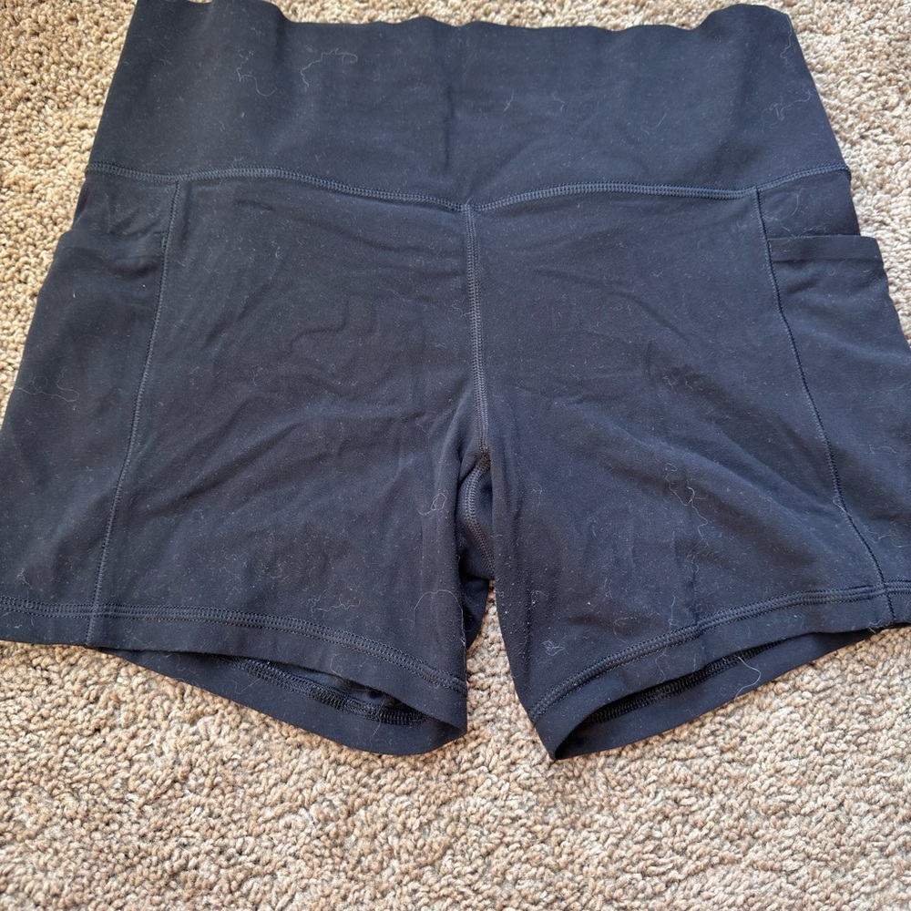 Athleta pocketed bike shorts